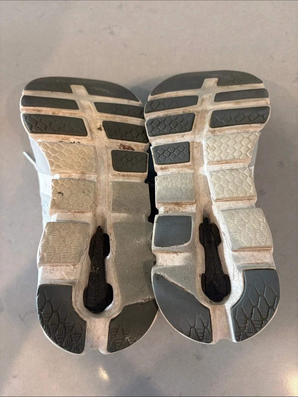 On Cloud White & Gray Sneakers 7